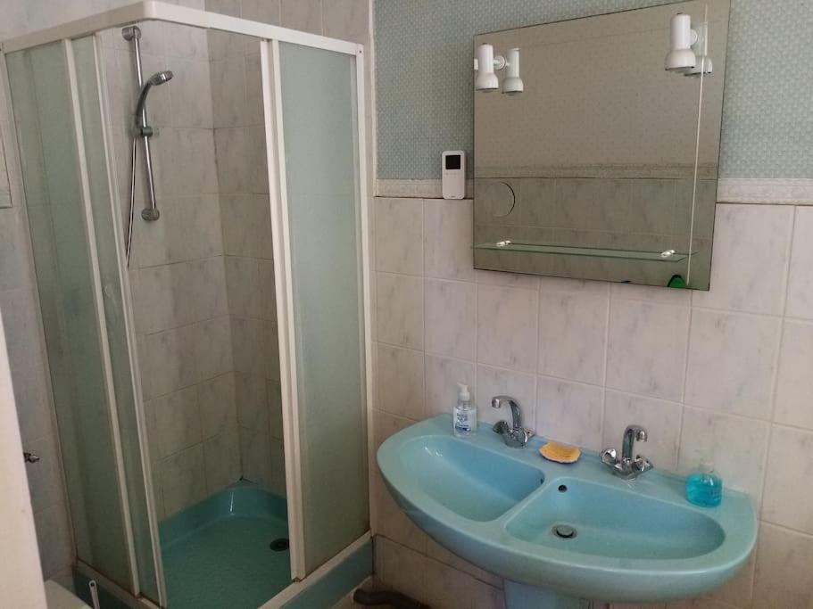 Gite Sous L' Orme Asquins Dış mekan fotoğraf