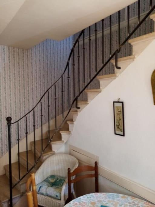 Gite Sous L' Orme Asquins Dış mekan fotoğraf